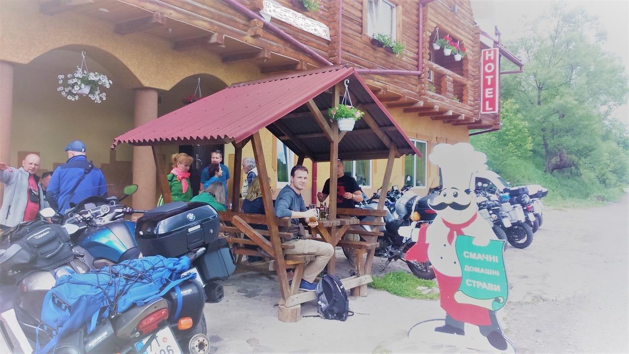 LiAn Family Hotel&Restaurant Volosyanka  Exterior foto